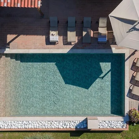 Adriana Вилла Valtopina