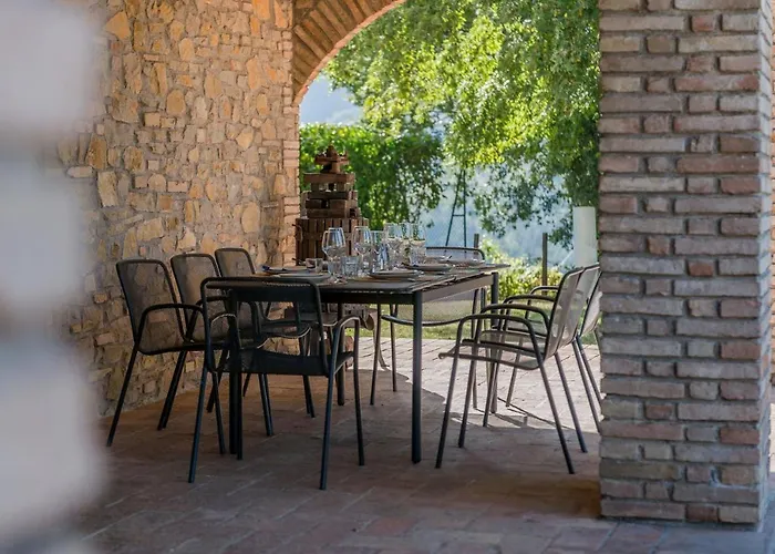 Adriana Вилла *